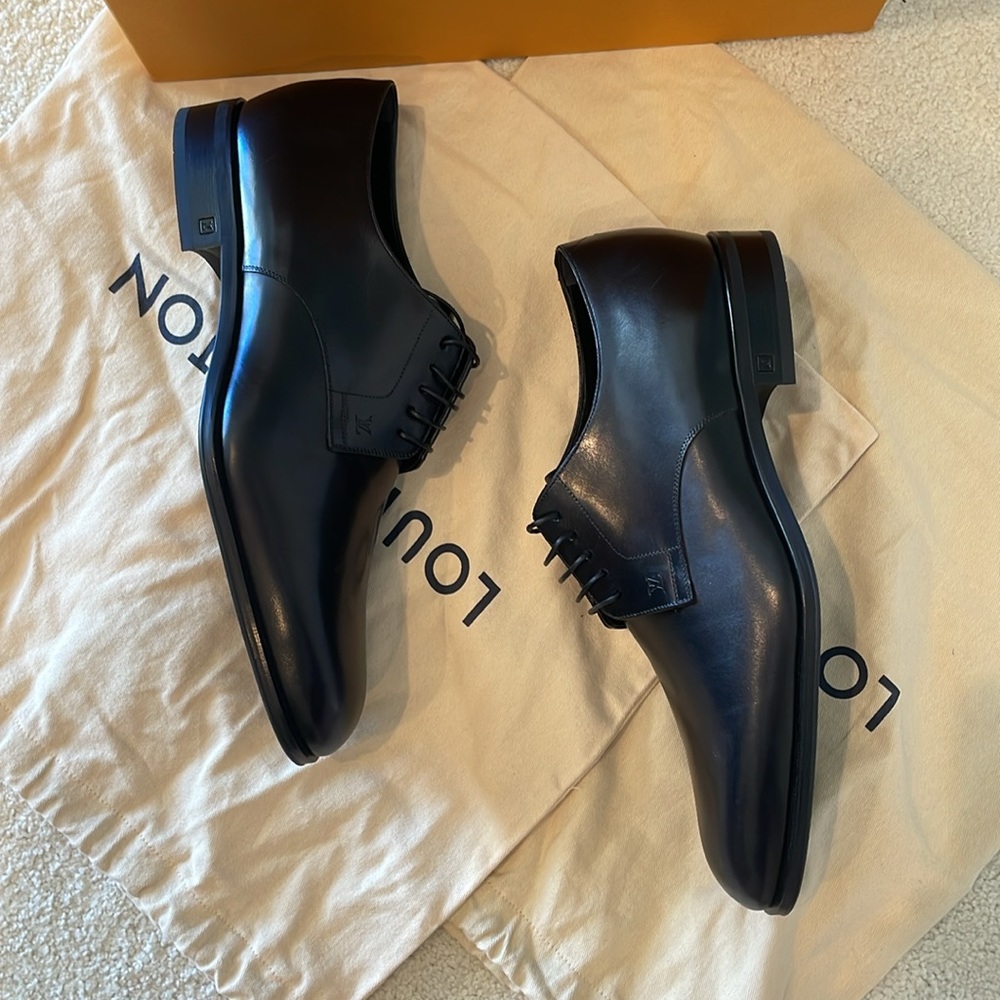 Louis Vuitton Men’s Cabronne Derby Formal Shoes - Picture 6 of 10